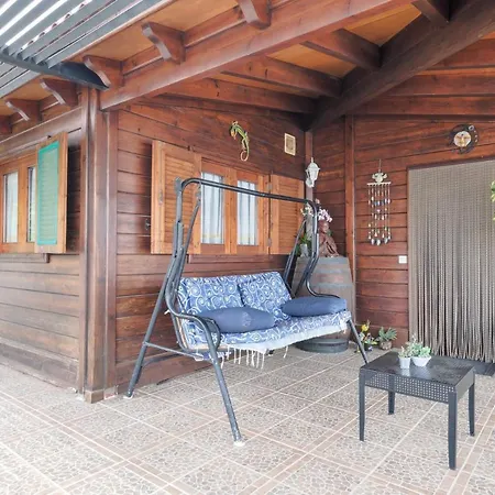 Con Piscina Hébergement de vacances *